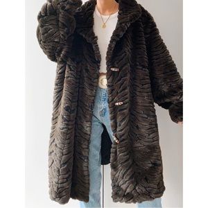 Vintage faux fur / fur trimmed reversible brown black slouchy long winter coat
